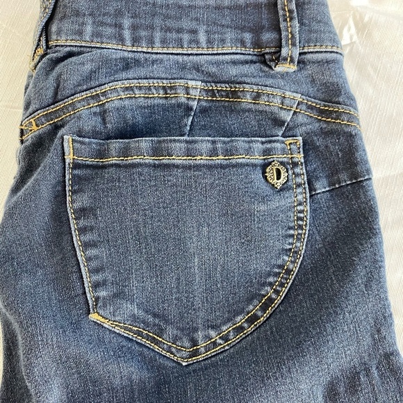 Democracy Ab Technology Skinny Jeans - Picture 8 of 8